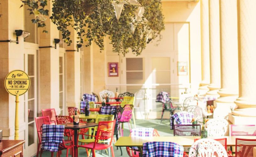 Balcony terrace at Cosy Club Bath